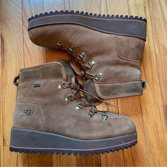 UGG Women's W Birch LACE-UP Boot Snow Chestnut 8 M US - Picture 2 of 15